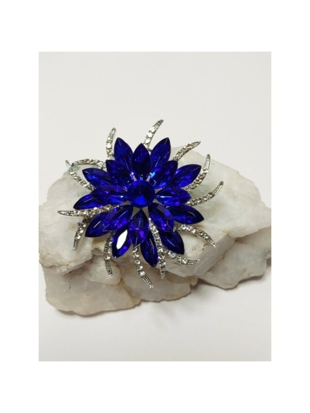 Stunning Royal Blue Crystal Flower Brooch - Picture 5 of 5